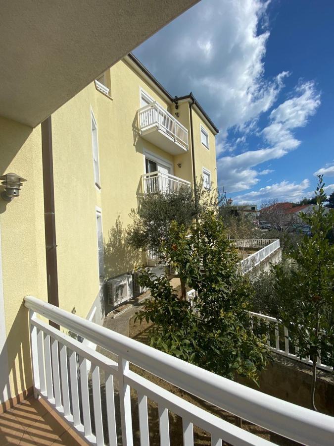 Kavajin Rooms Duće Kültér fotó
